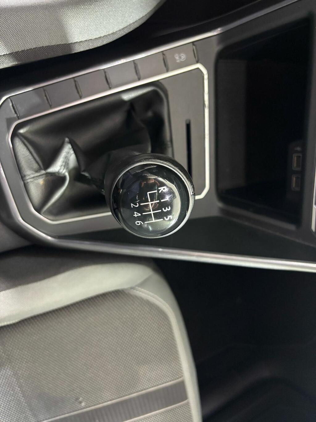 VOLKSWAGEN POLO Advance 1.0 TSI 70kW (95CV) // 74.995 km
