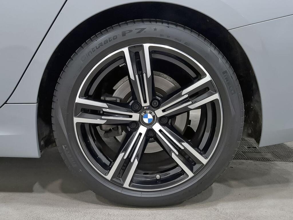 BMW Serie 3 318d Auto.Touring // 28.329 km