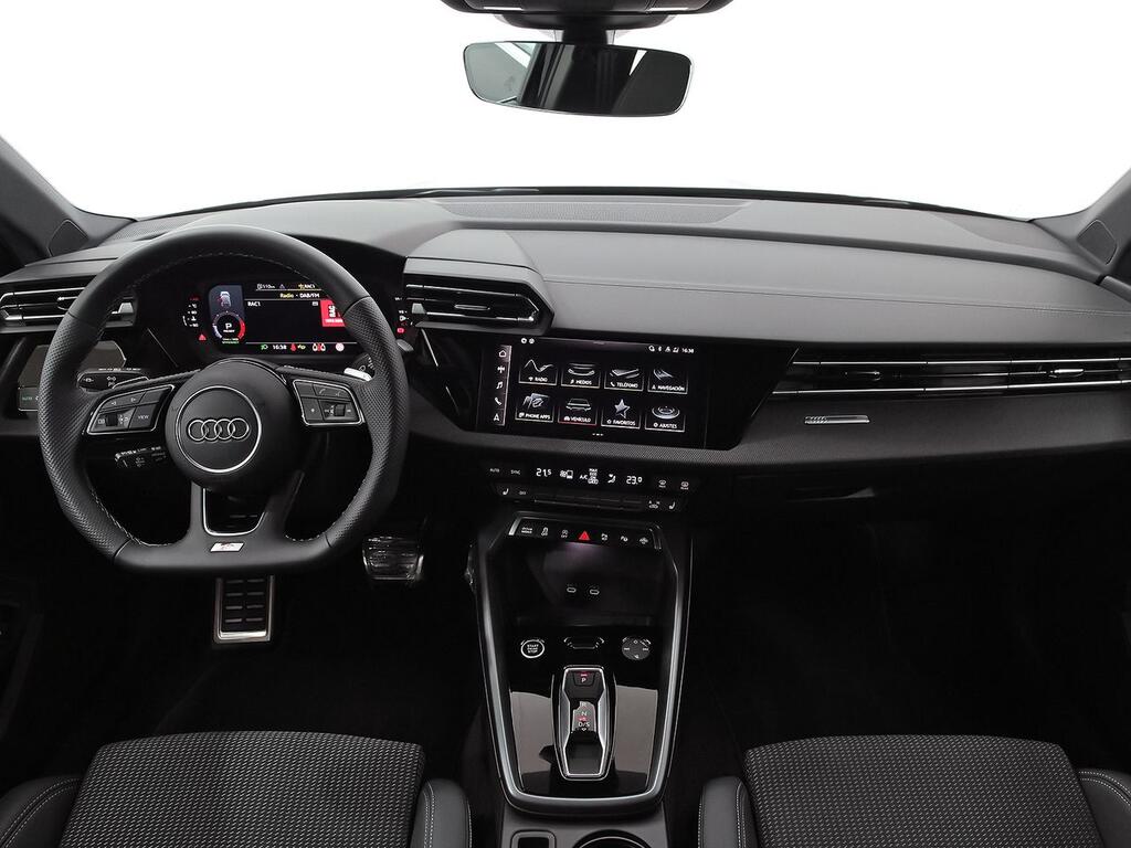 Audi A3 Sportback Genuine 35 TDI 110kW S tronic // 14.608 km
