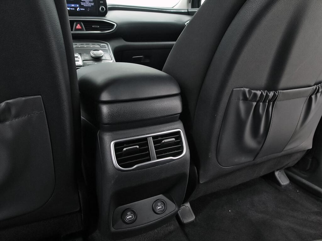 Hyundai Santa Fe 1.6 TGDi HEV Klass Auto 4x2 // 23.257 km