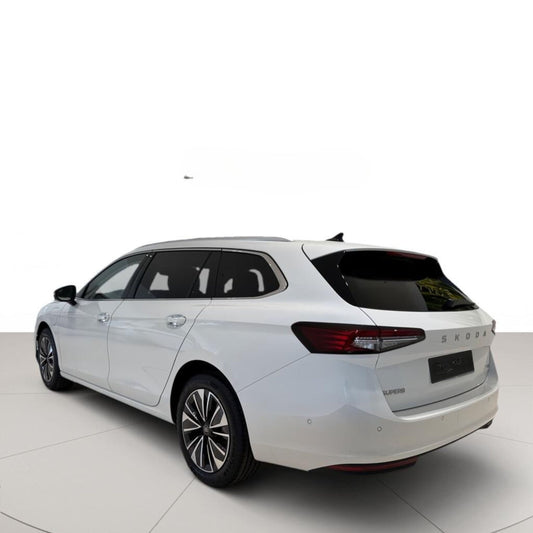 Skoda Superb Combi 1.5 TSI iV P-HEV DSG Selection // 1 km