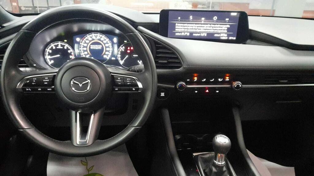 Mazda 3 2.5L e-SKYACTIV G MHEV 103kW Prime-line // 25.725 km