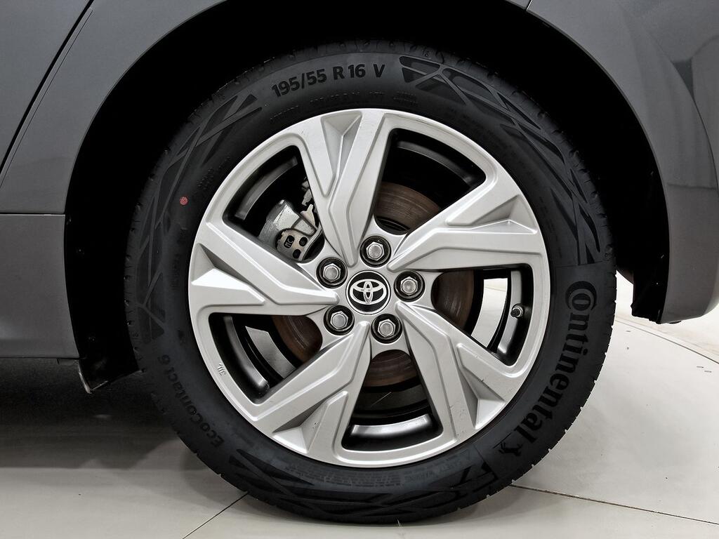 Toyota Yaris 1.5 120H Active Plus // 29.868 km