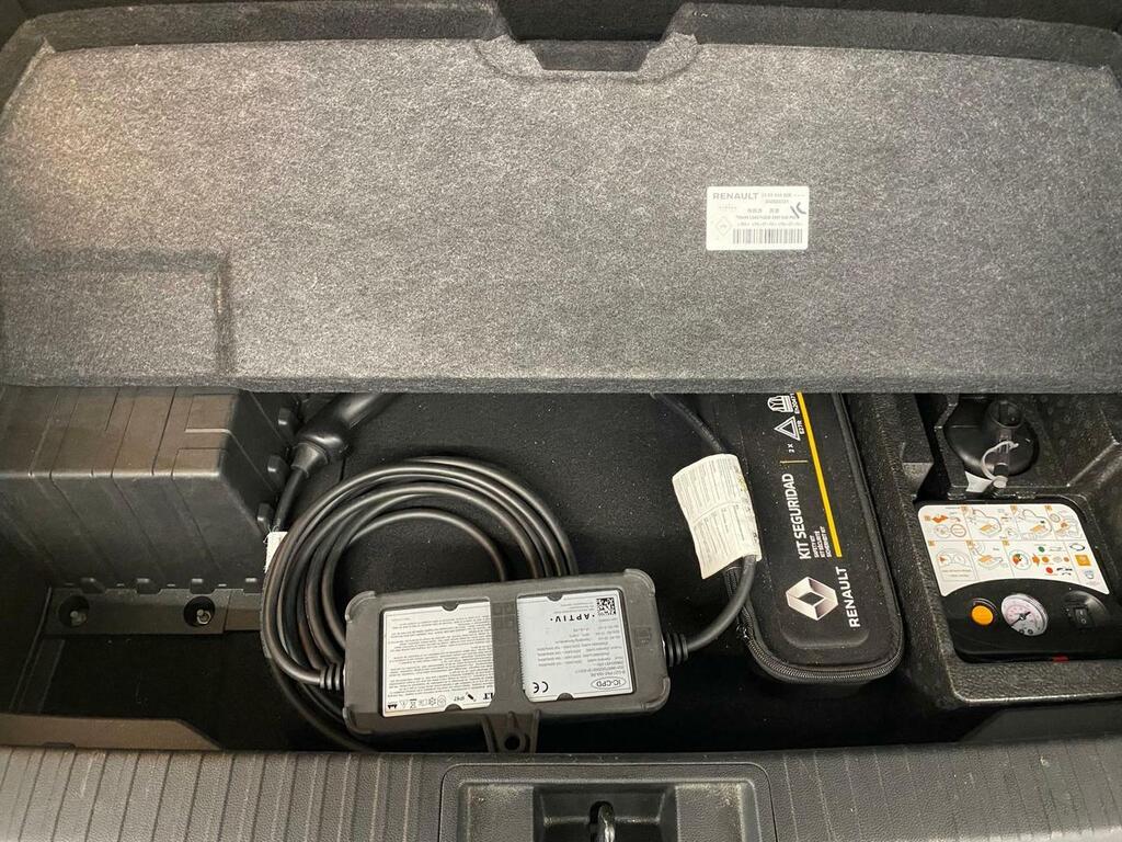 Renault Captur Zen E-TECH Híbrido enchufable 160cv // 43.860 km
