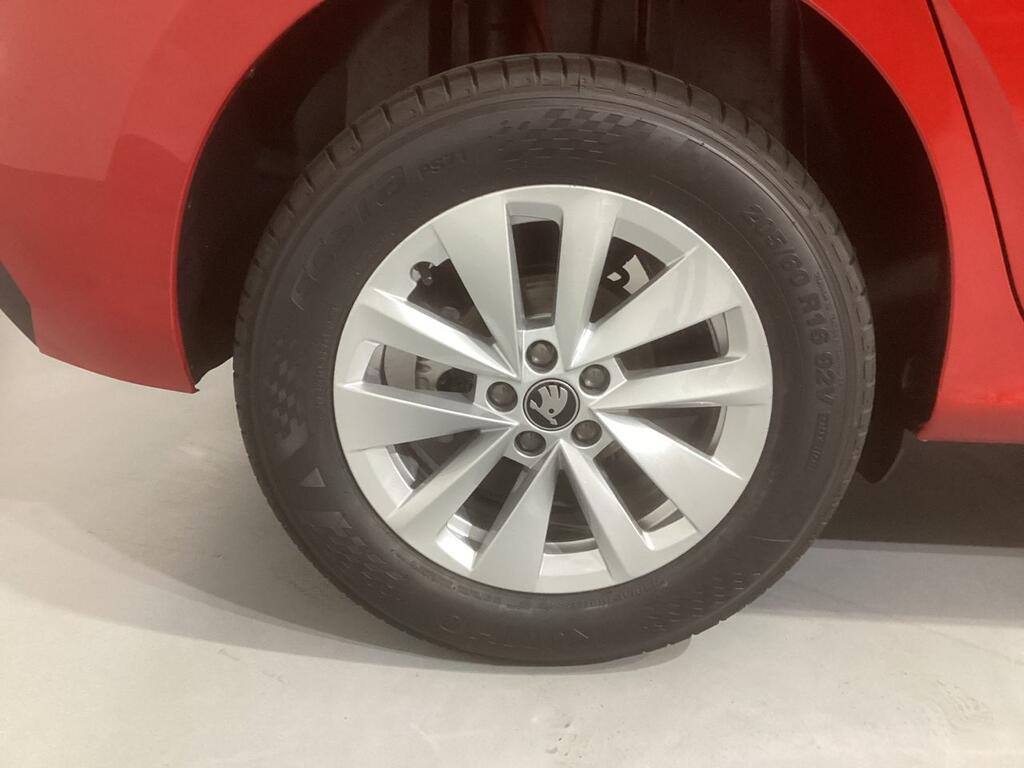 Skoda Kamiq 1.0 TSI 85kW (115CV) DSG SELECTION 115 CV // 1 km