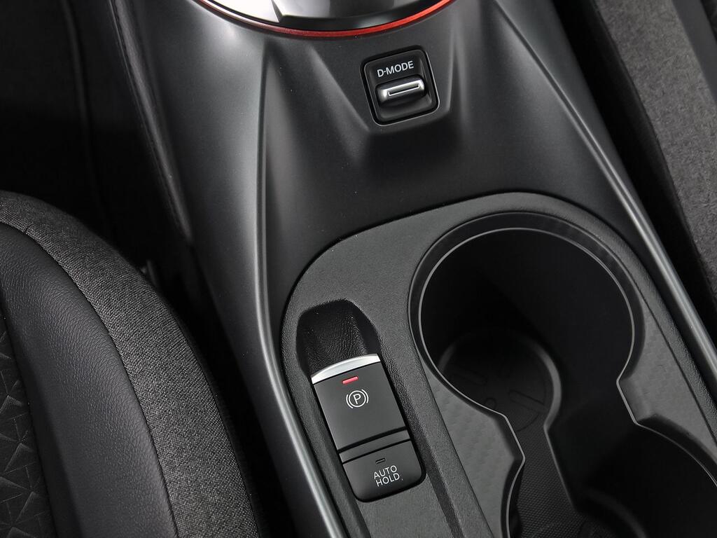 Nissan Juke DIG-T 84 kW (114 CV) 6M/T N-Connecta // 1 km