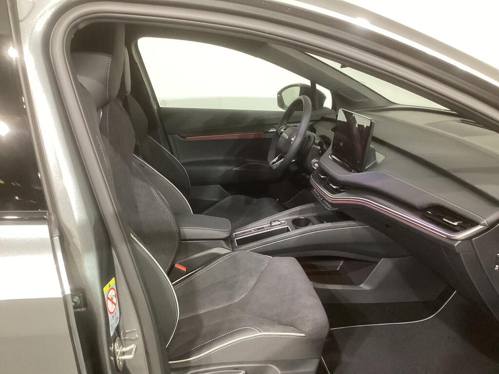 Skoda Elroq 150 kW (204 CV) 63 kWh Sportline // 1 km