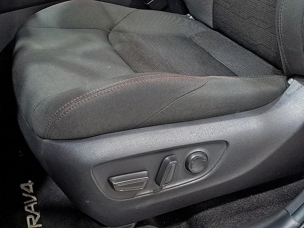 Toyota Rav4 2.5l PLUG-IN 300PH (e-CVT) Advance