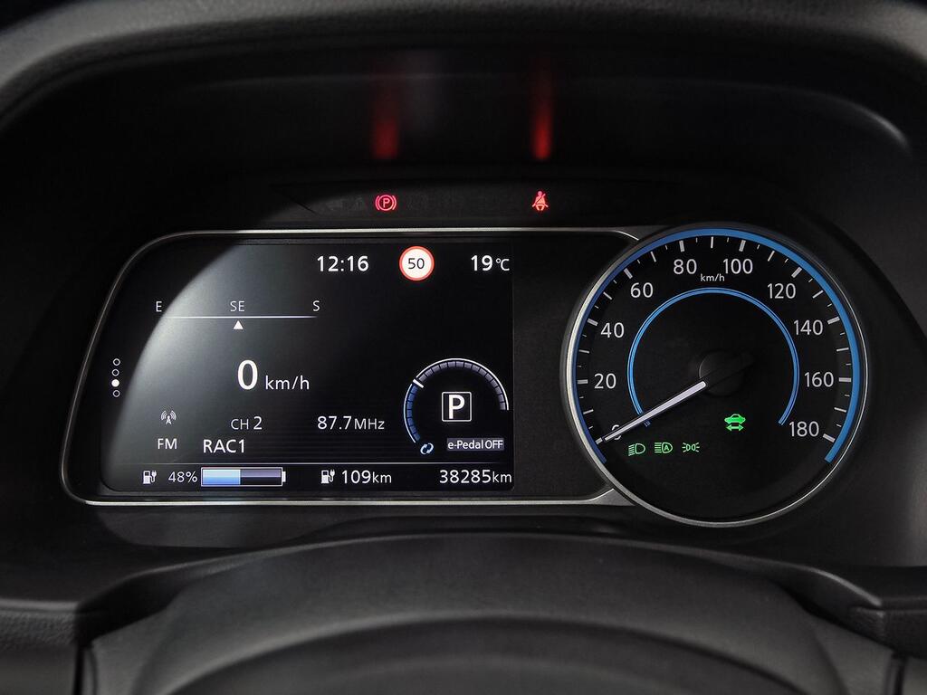 Nissan Leaf 40kWh Tekna 150 CV // 38.094 km