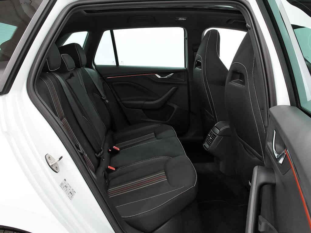 Skoda Kamiq 1.0 TSI 85kW (115CV) DSG MONTE CARLO // 30.154 km