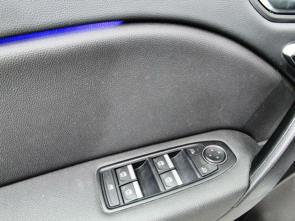 Renault Captur Zen TCe 140CV GPF Micro Híbrido 140 CV