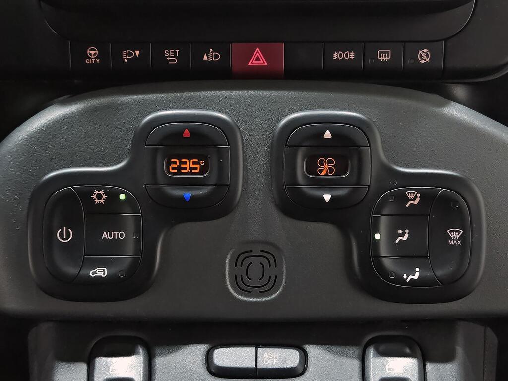 Fiat Panda City Life Hybrid 1.0 Gse 51kw (70CV) // 50.822 km