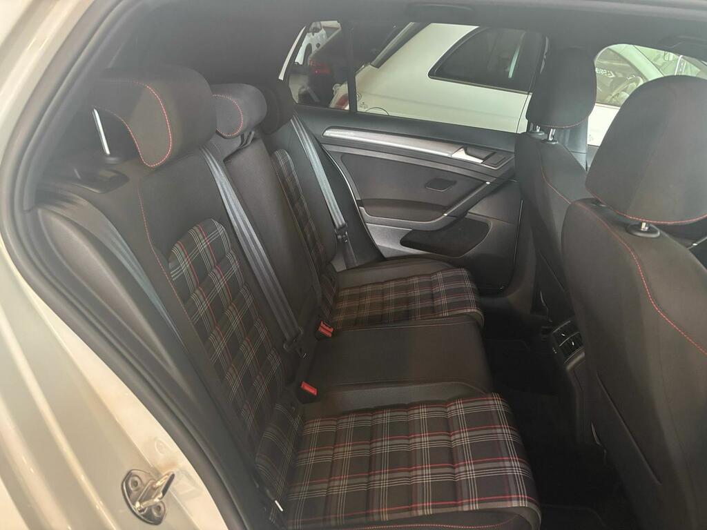 Volkswagen Golf GTI Performance 2.0 TSI 180kW(245CV) DSG