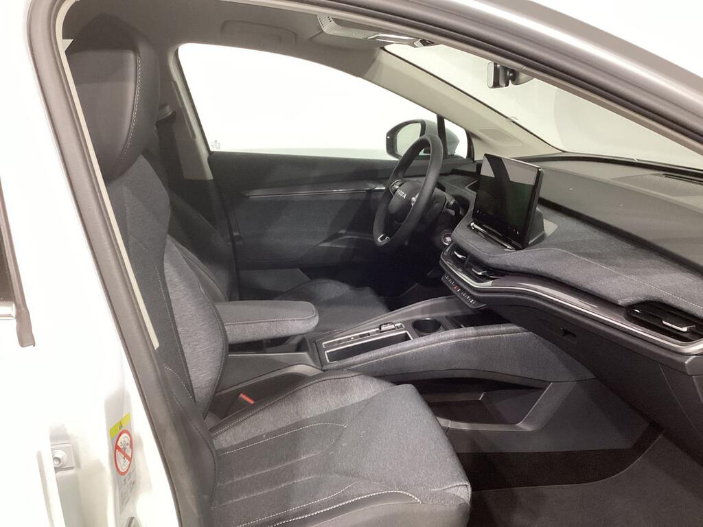Skoda Elroq 150 kW (204 CV) 63 kWh (59 kwh neta) // 2.845 km