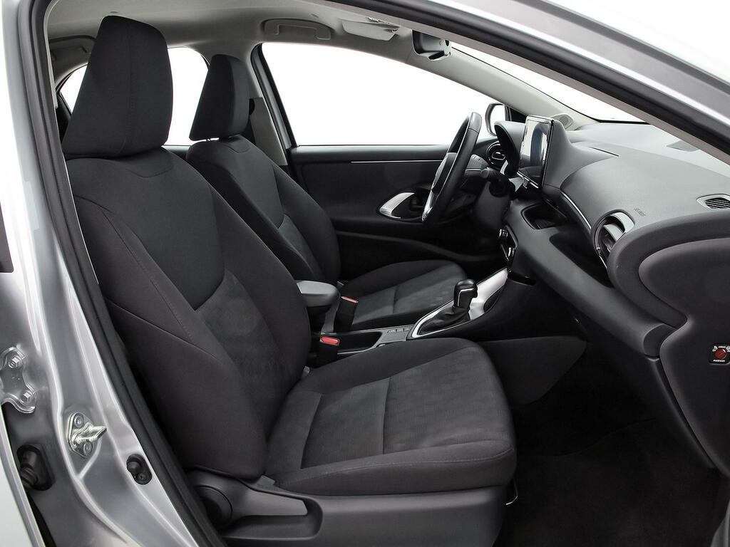 Toyota Yaris 1.5 120H Active Plus // 34.021 km