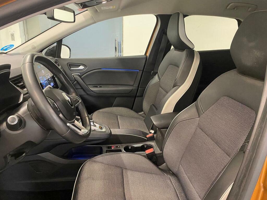 Renault Captur Zen E-TECH Híbrido enchufable 160cv // 43.860 km