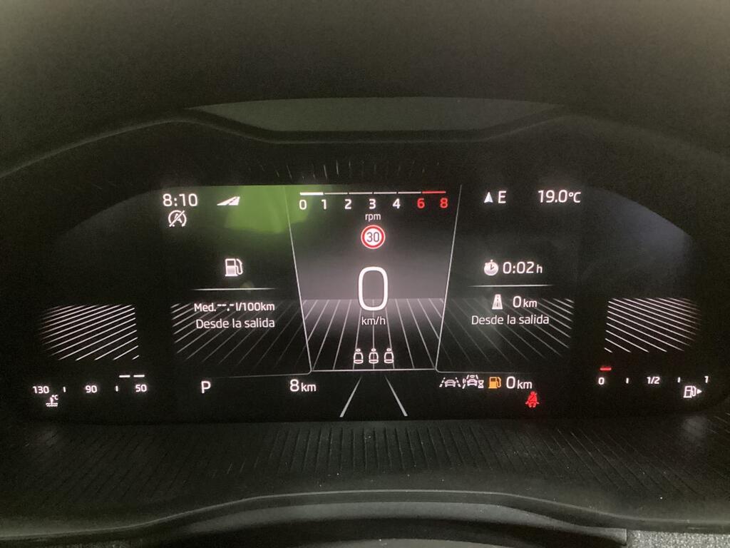 Skoda Kamiq 1.0 TSI 70kW (95CV) ESSENCE // 1 km