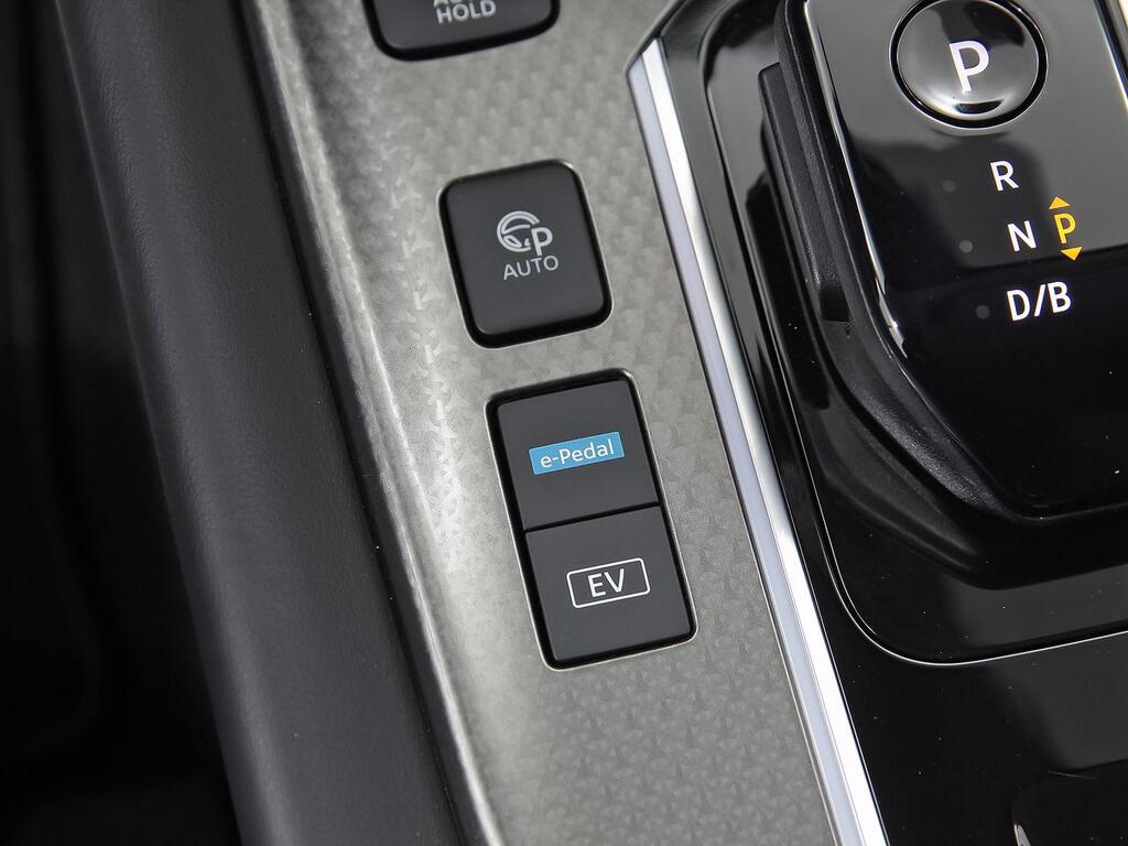 Nissan Qashqai E-POWER 140 KW (190 CV) N-Connecta // 15 km