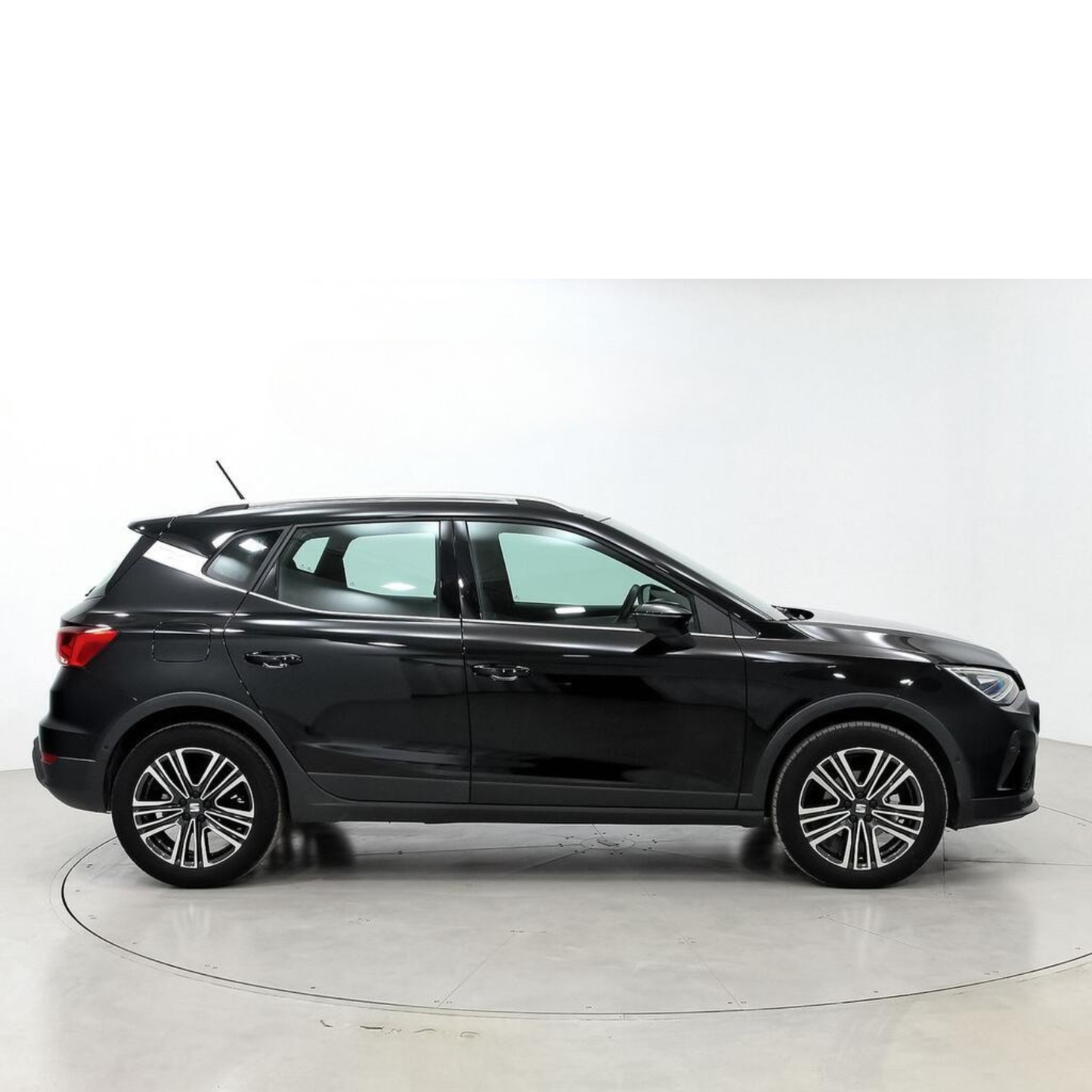 SEAT Arona 1.0 TSI 85kW (115CV) FR XM  //  14.234 km