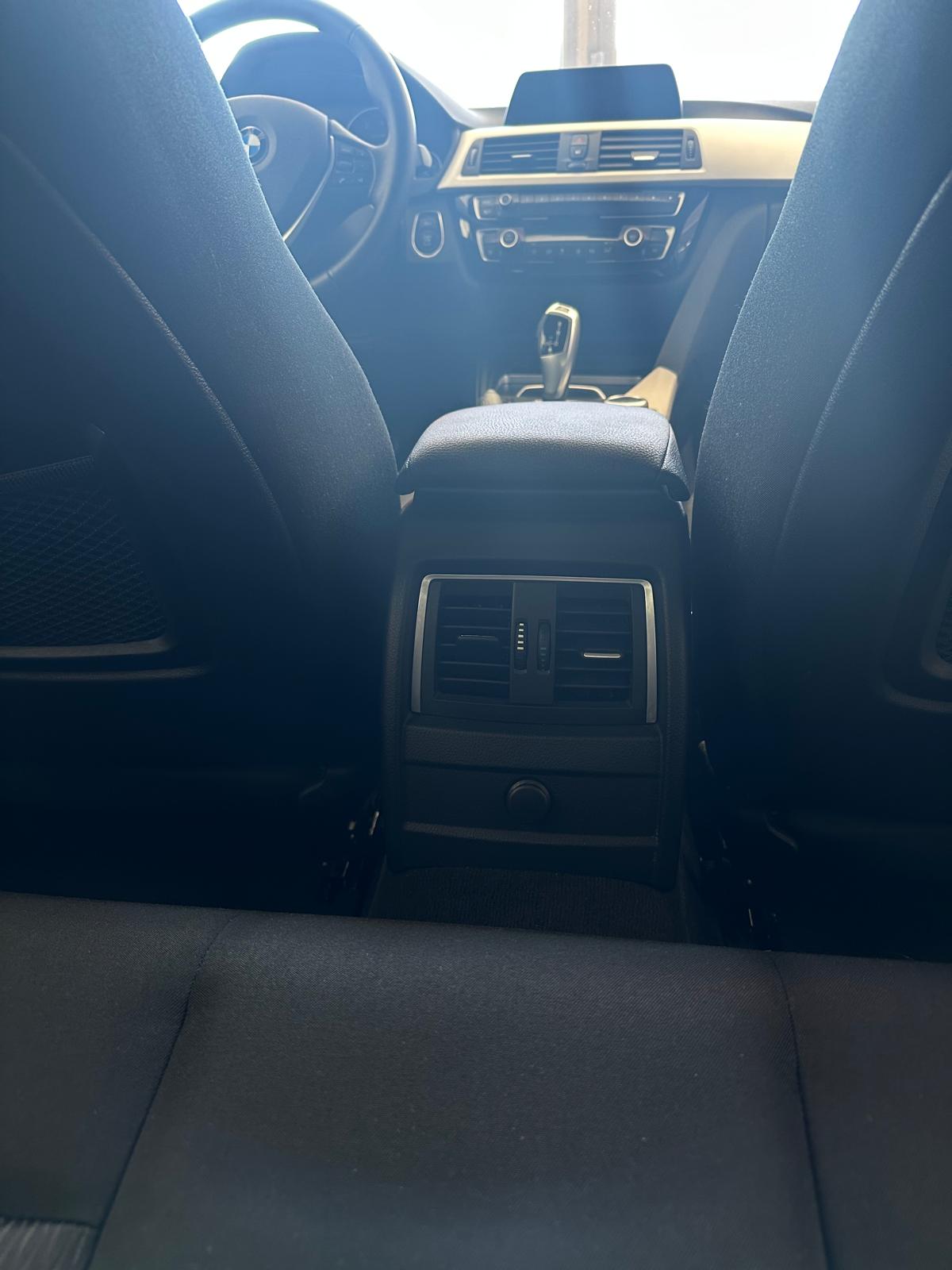 BMW SERIES 3 318d // 58.000 km