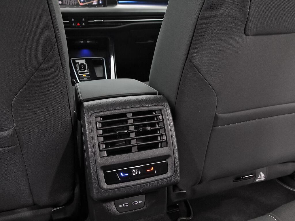 Volkswagen Golf eHybrid 1.4 TSI 150kW (204CV) DSG // 46.515 km