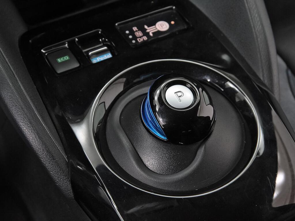 Nissan Leaf 40kWh Tekna 150 CV // 38.094 km