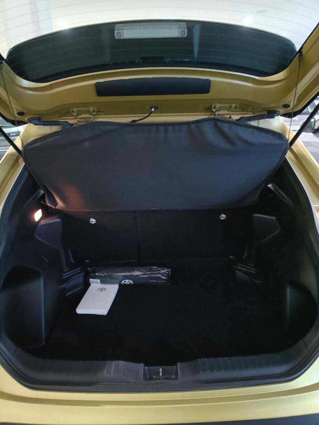 Toyota Yaris Cross 1.5 120H Active Tech // 41.493 km