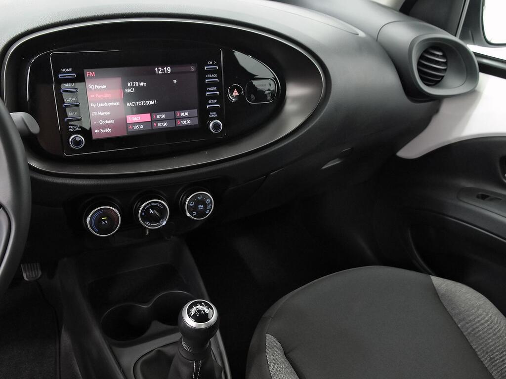 Toyota Aygo X Cross 1.0 VVT-I Play (72CV) // 37.350 km