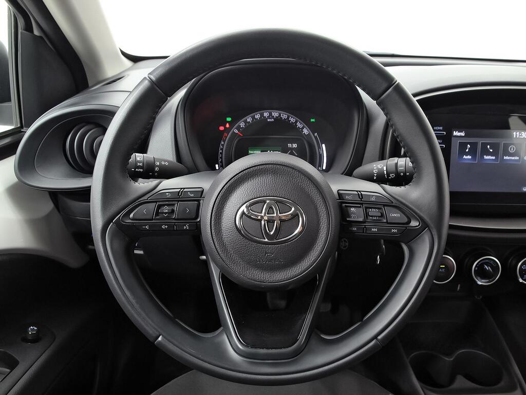Toyota Aygo X Cross 1.0 VVT-I 72CV Play // 34.578 km