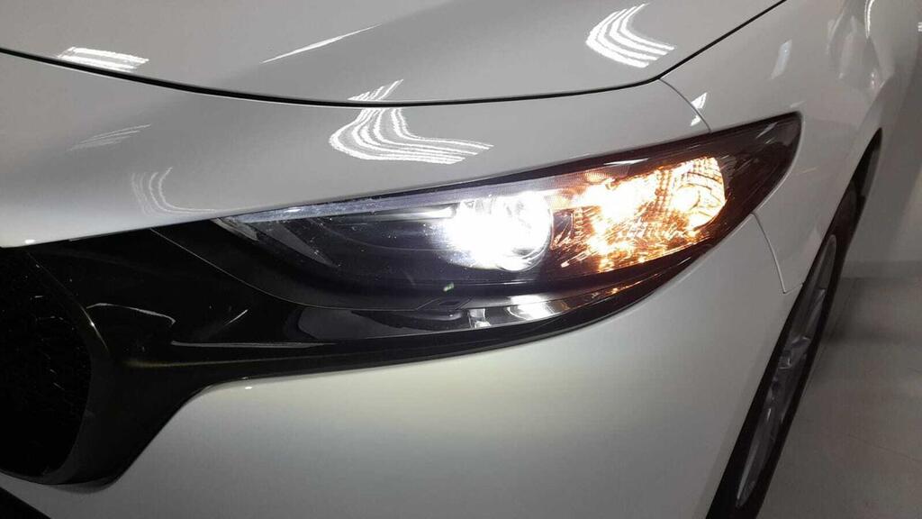 Mazda 3 2.5L e-SKYACTIV G MHEV 103kW Prime-line // 25.725 km