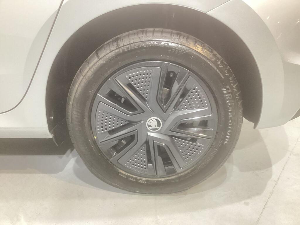 Skoda Fabia 1.0 TSI 70KW (95cv)Plus 95 CV // 1 km