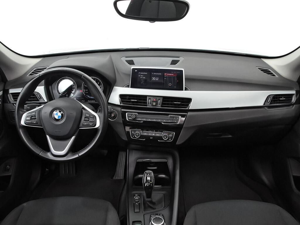 BMW X1 sDrive18i // 71.441 km