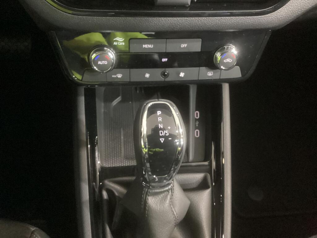 Skoda Kamiq 1.0 TSI 70kW (95CV) ESSENCE // 1 km