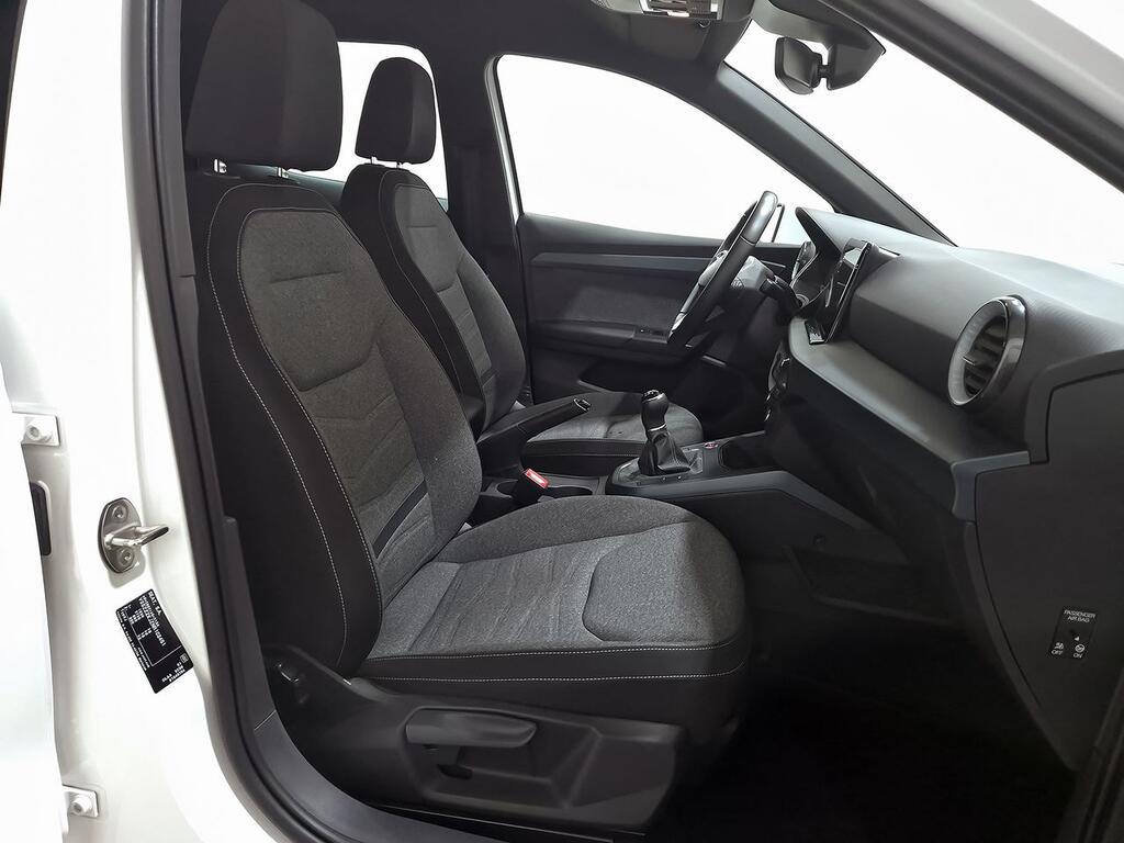 SEAT Arona 1.0 TSI 81kW (110CV) Xperience Plus  //  41.565 km