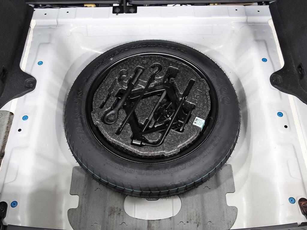 Hyundai IONIQ 1.6 GDI HEV Tecno DCT // 78.240 km