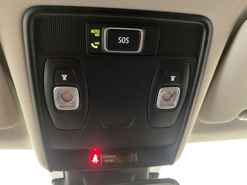 Renault Captur Zen E-TECH Híbrido enchufable 160cv // 43.860 km
