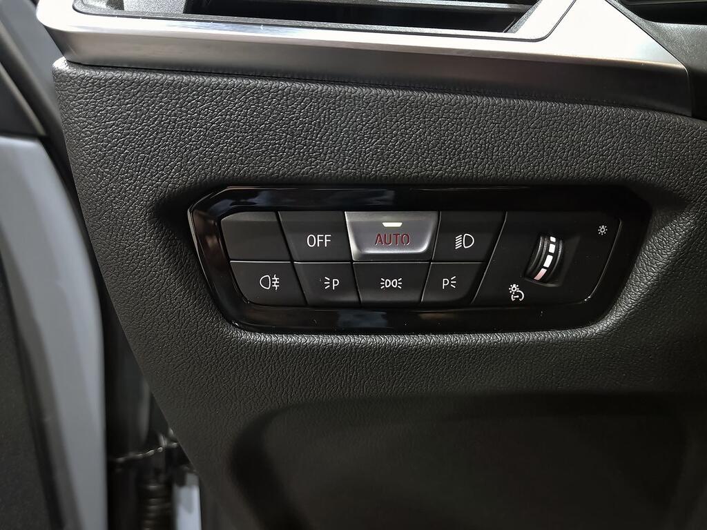 BMW Serie 3 318d Auto.Touring // 28.329 km