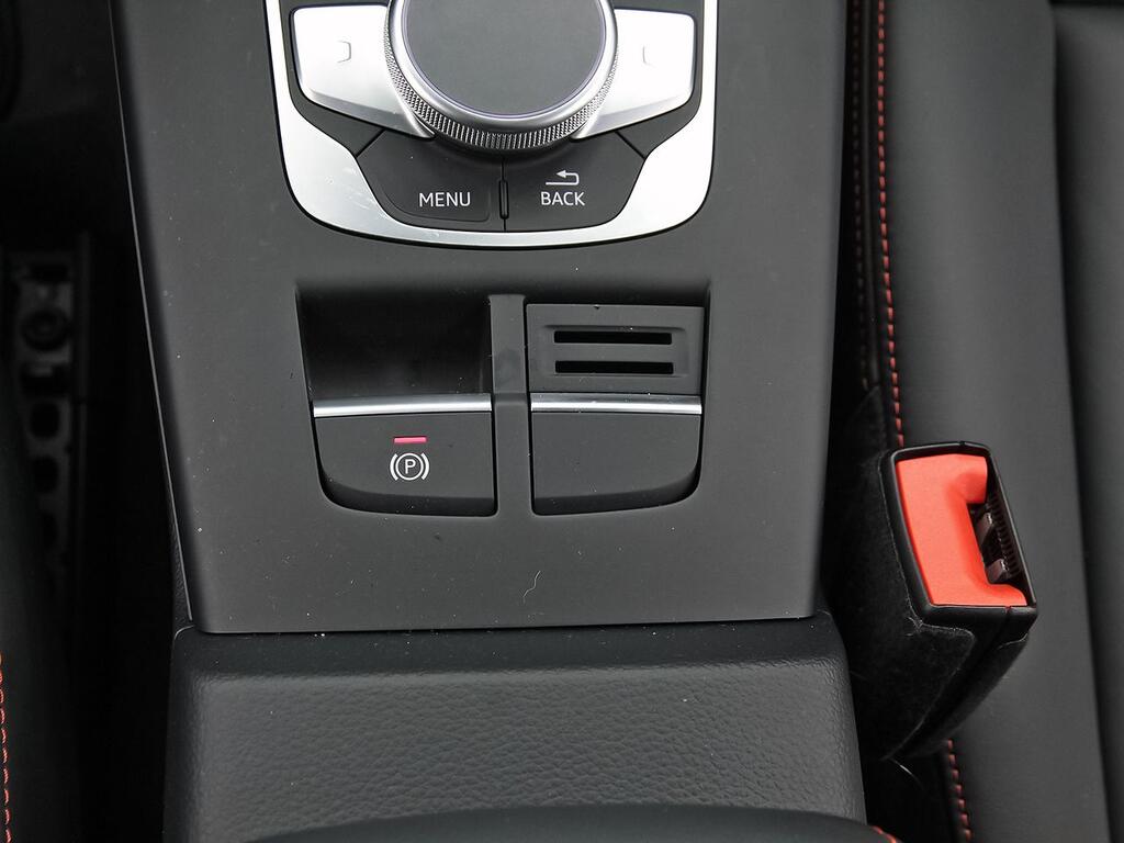 Audi RS3 Sportback TFSI 294kW quattro S tron 400 CV