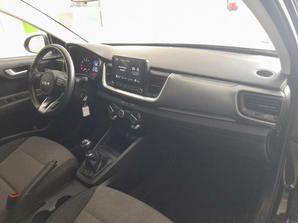 Kia Stonic 1.0 T-GDi 74kW (100CV) MHEV iMT Concept // 30.000 km
