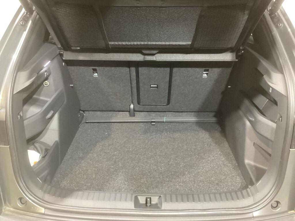 Skoda Elroq 150 kW (204 CV) 63 kWh Sportline // 1 km