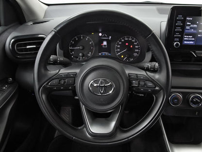 Toyota Yaris 1.0 70 Business // 48.670 km