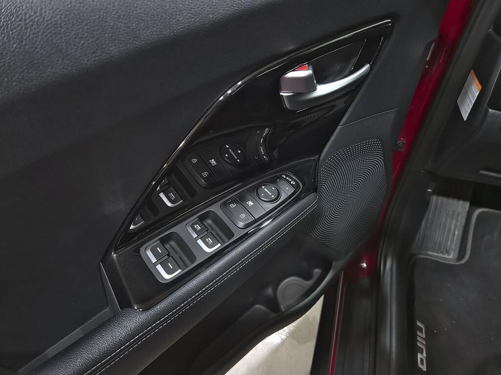 Kia Niro 1.6 GDi HEV 104kW (141CV) Drive  //  79.000 km
