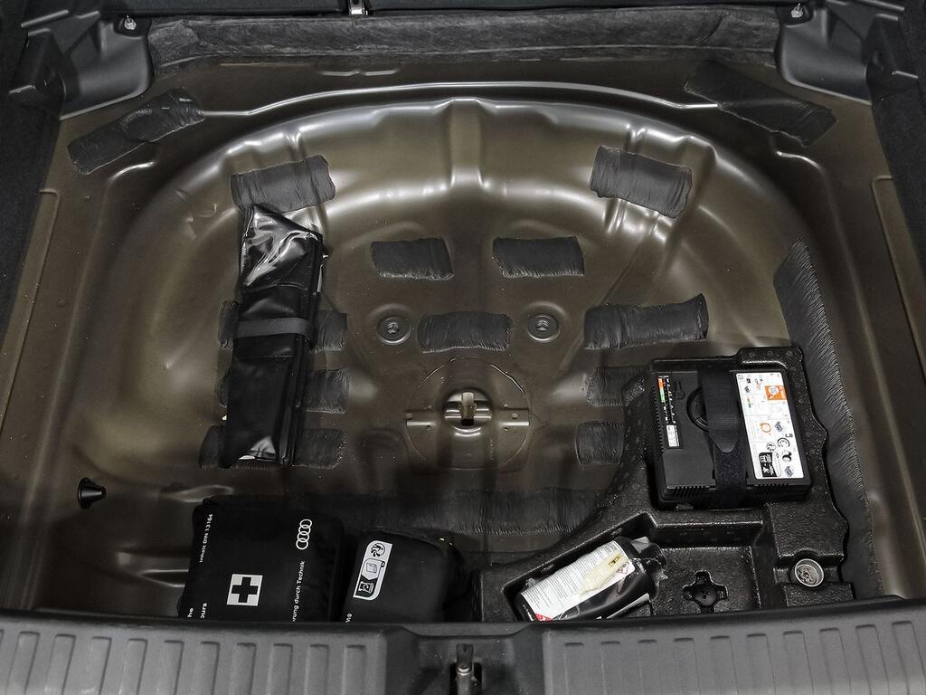 Audi A3 Sportback Advanced 30 TFSI 81kW S tronic  // 20.393 km