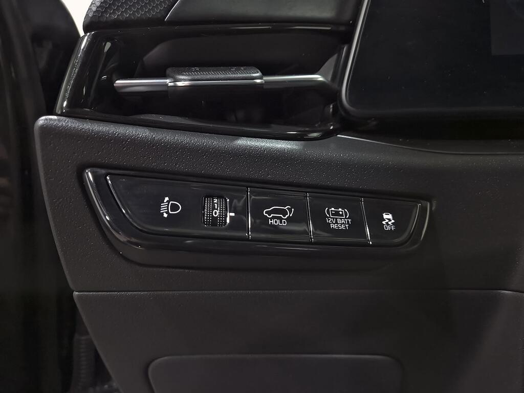 Kia Niro 1.6 GDi HEV 104kW (141CV) Emotion  //  24.500 km