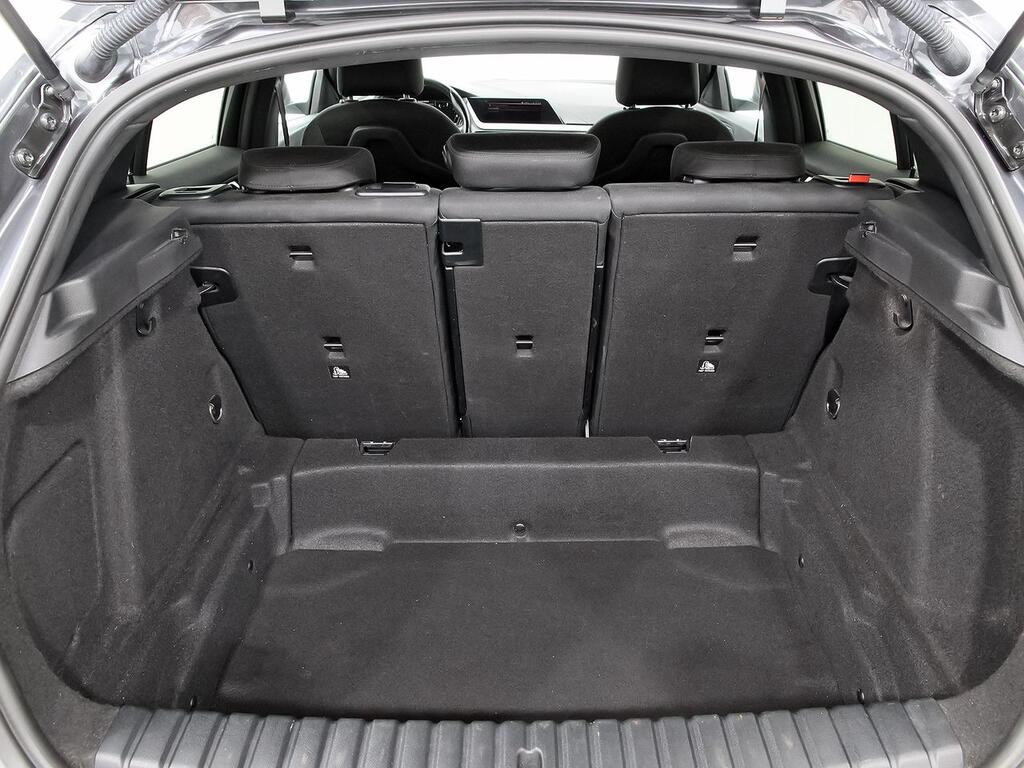 BMW Serie 1 118d Business Auto //  68.006 KM