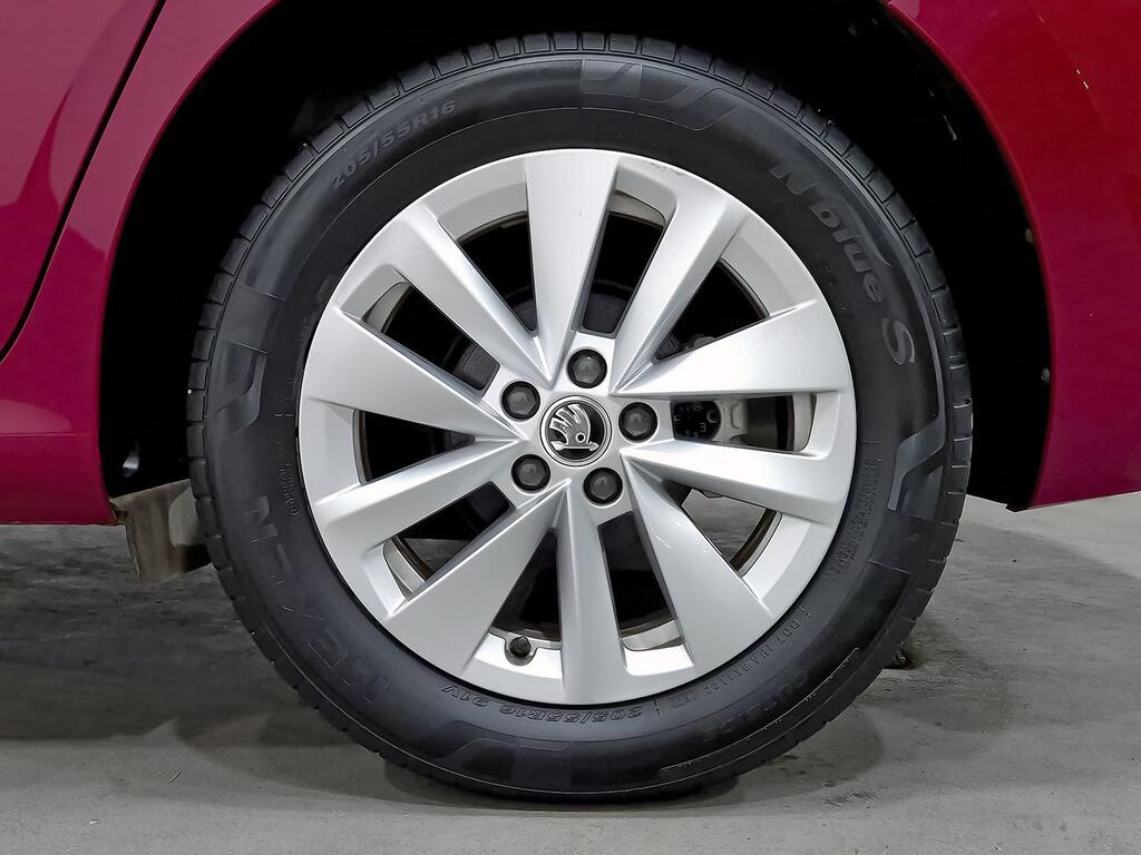 Skoda Scala 1.0 TSI 81KW (110 CV) Ambition //  10.850 km