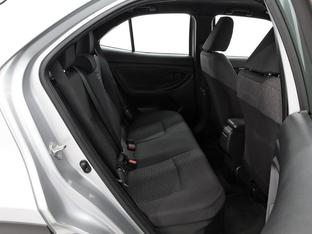 Toyota Yaris Cross 1.5 120H Active Tech  //  34.205 km