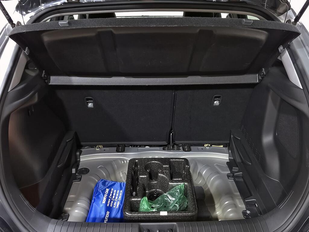 Hyundai Kona 1.6 GDI HEV Tecno 2C DCT  //  53.419 km