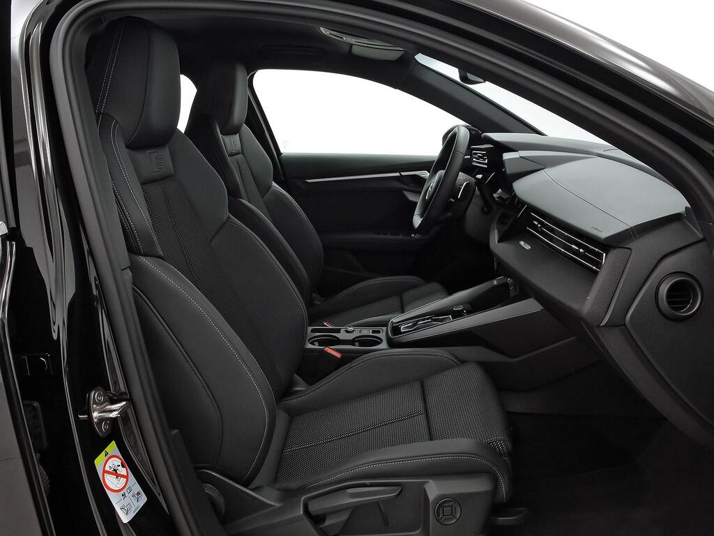 Audi A3 Sportback Genuine 35 TDI 110kW S tronic //  14.608 km