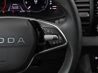 Skoda Karoq 1.5 TSI DSG Selection (150cv) // 28.000km - 2025